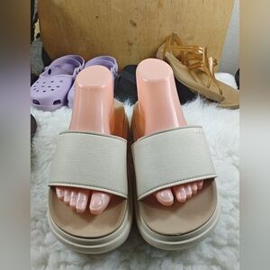 Reef Cushion Bondi Bay Women’s Sandals – Size 9 – Tan – Synthetic Upper – Comfor